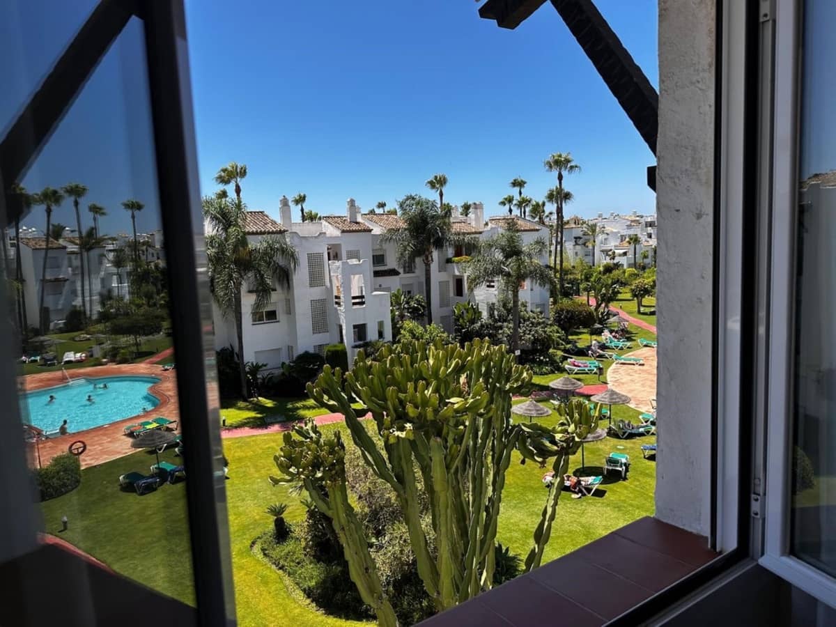 3 bedroom Penthouse for sale in Costalita with pool - € 550,000 (Ref: 9176622)