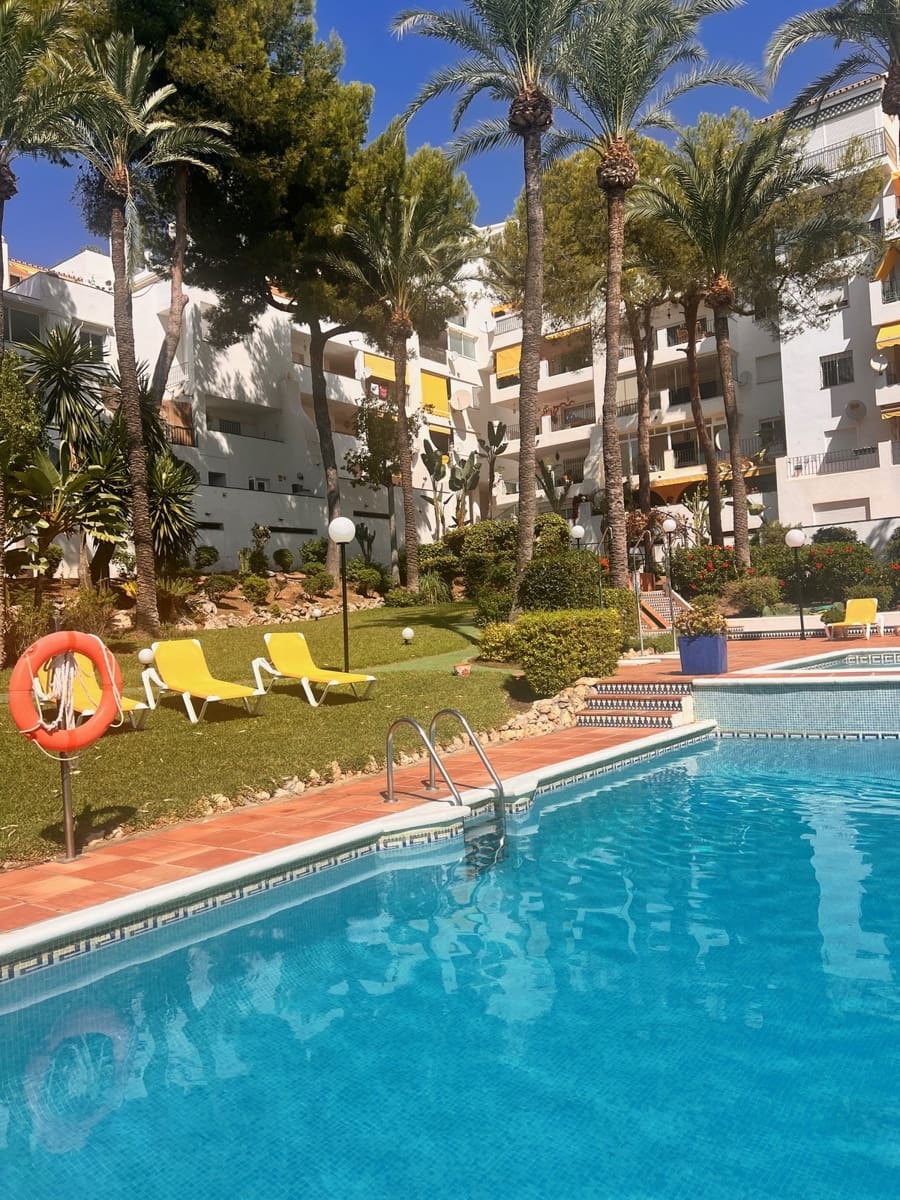 2 sypialnia Apartament do wynajęcia w Guadalmina z basenem garażem - 1 950 € (Ref: 9217769)