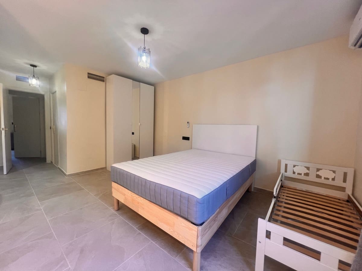 Apartamento de 2 habitaciones en Guadalmina en alquiler con piscina garaje - 1.950 € (Ref: 9217769)