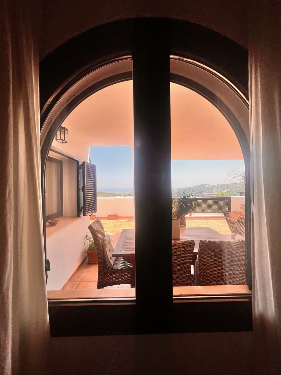 2 bedroom Apartment for rent in Casares with pool garage - € 1,450 (Ref: 9220265)