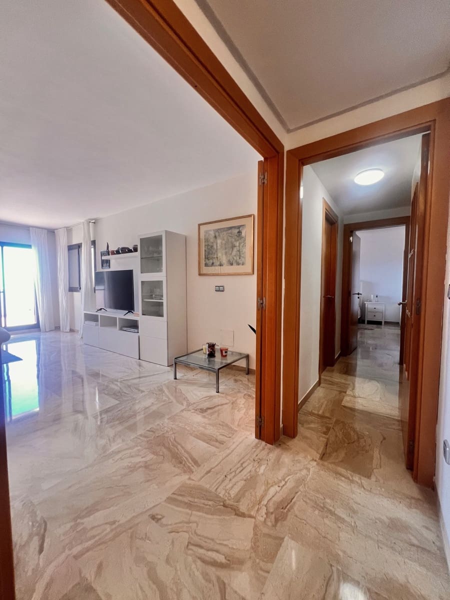 2 bedroom Apartment for rent in Casares with pool garage - € 1,450 (Ref: 9220265)