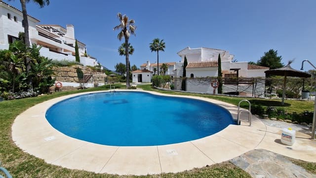 2 bedroom Apartment for rent in Casares with pool garage - € 1,450 (Ref: 9220265)
