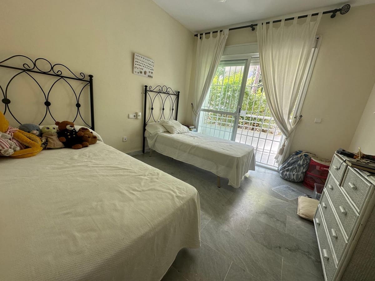 3 bedroom Apartment for rent in Guadalmina with pool garage - € 2,000 (Ref: 9238734)