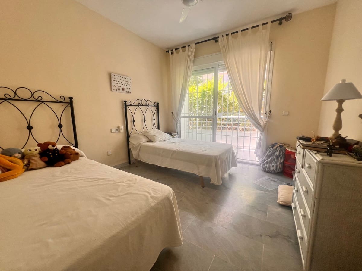 3 bedroom Apartment for rent in Guadalmina with pool garage - € 2,000 (Ref: 9238734)