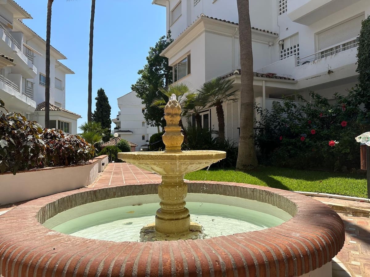 3 bedroom Apartment for rent in Guadalmina with pool garage - € 2,000 (Ref: 9238734)