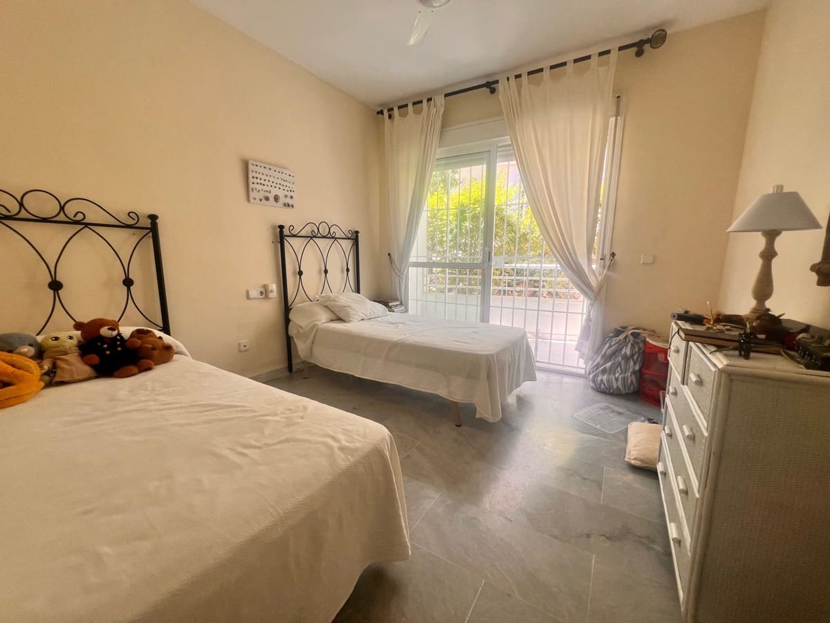 3 slaapkamer Appartement te huur in Guadalmina met zwembad garage - € 2.000 (Ref: 9238734)