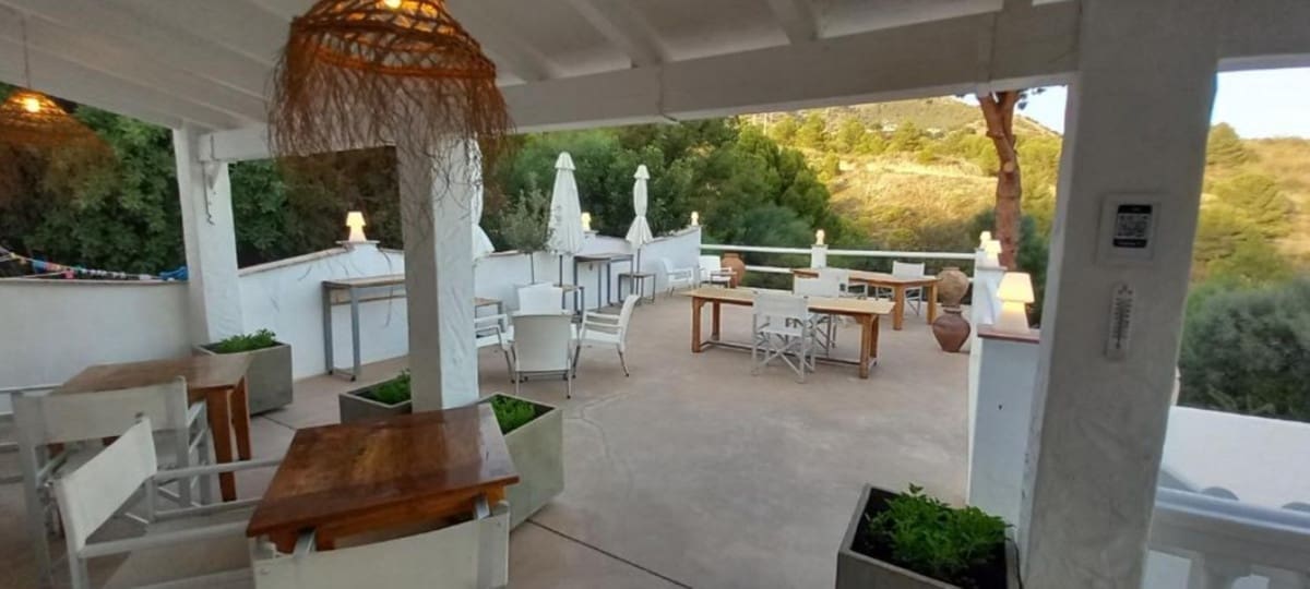 4 sypialnia Willa na sprzedaż w Fuengirola z basenem - 1 100 000 € (Ref: 9243463)