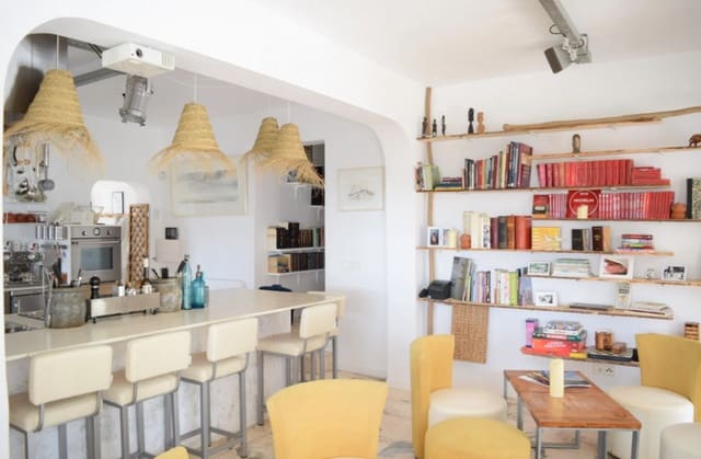 4 sypialnia Willa na sprzedaż w Fuengirola z basenem - 1 250 000 € (Ref: 9243463)