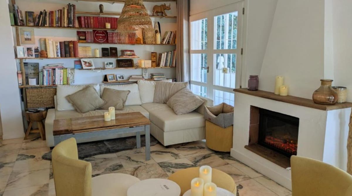 4 sypialnia Willa na sprzedaż w Fuengirola z basenem - 1 100 000 € (Ref: 9243463)