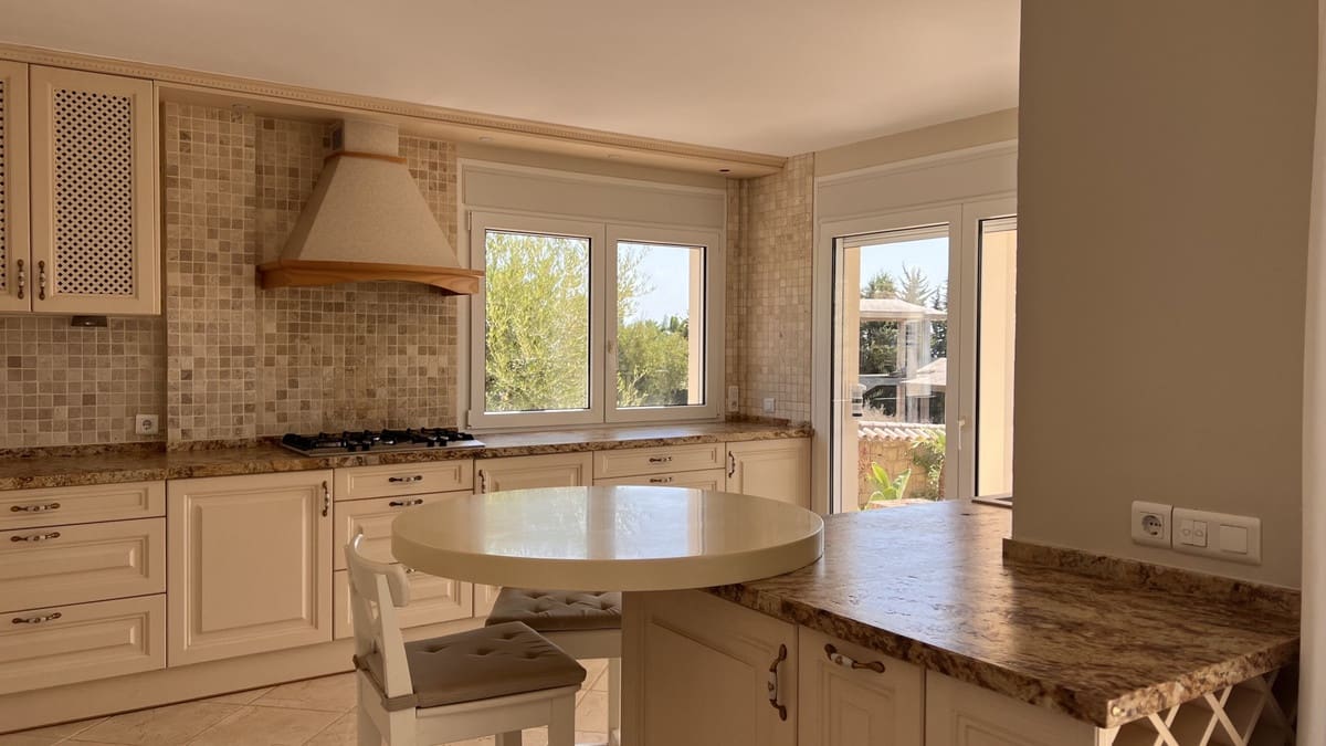 4 chambre Villa/Maison à vendre à El Padron avec piscine - 2 450 000 € (Ref: 9247427)