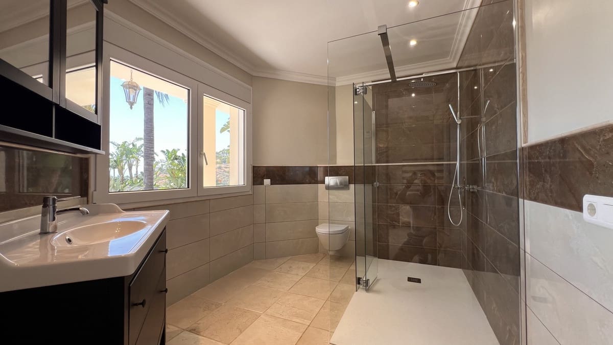 4 chambre Villa/Maison à vendre à El Padron avec piscine - 2 450 000 € (Ref: 9247427)