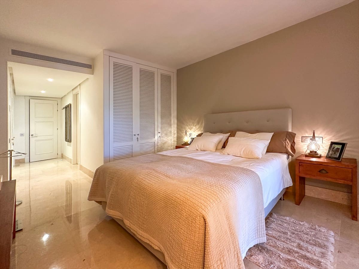 Appartement de 2 chambres de location de vacances à Marbella avec piscine - 1 625 € (Ref: 9298841)