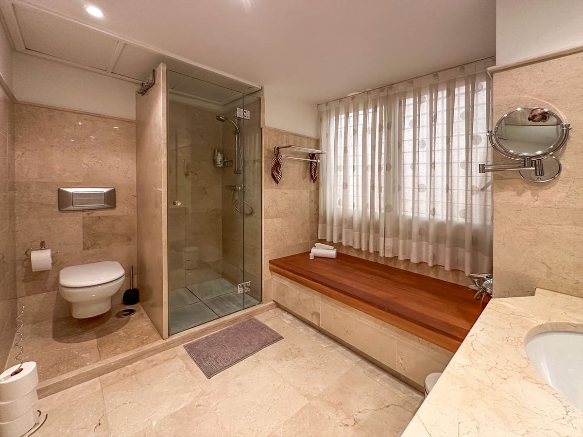 Appartement de 2 chambres de location de vacances à Marbella avec piscine - 1 625 € (Ref: 9298841)