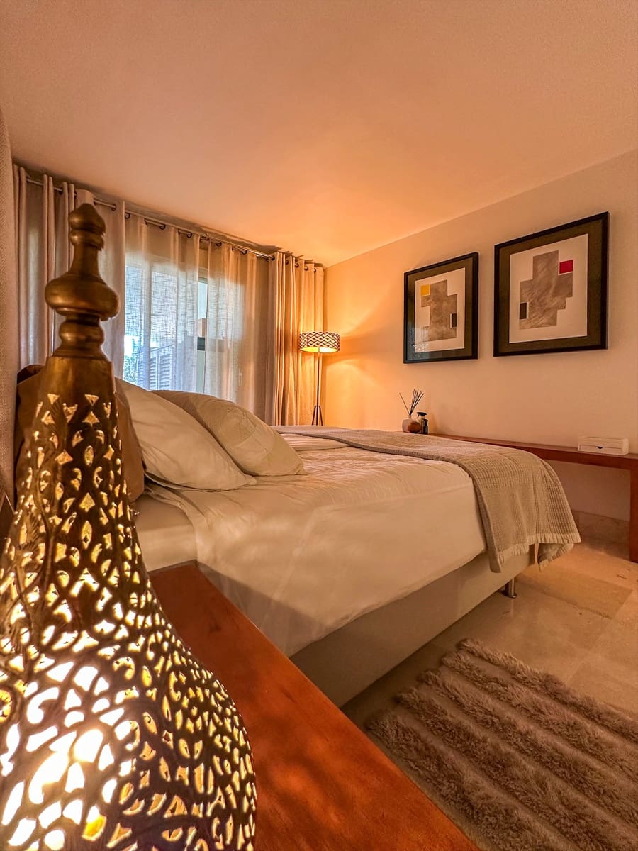 2 bedroom Apartment for holiday rental in Marbella with pool - € 1,625 (Ref: 9298841)