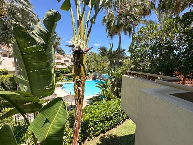 2 quarto Apartamento para arrendamento para férias em Marbella com piscina - 1 625 € (Ref: 9298841)