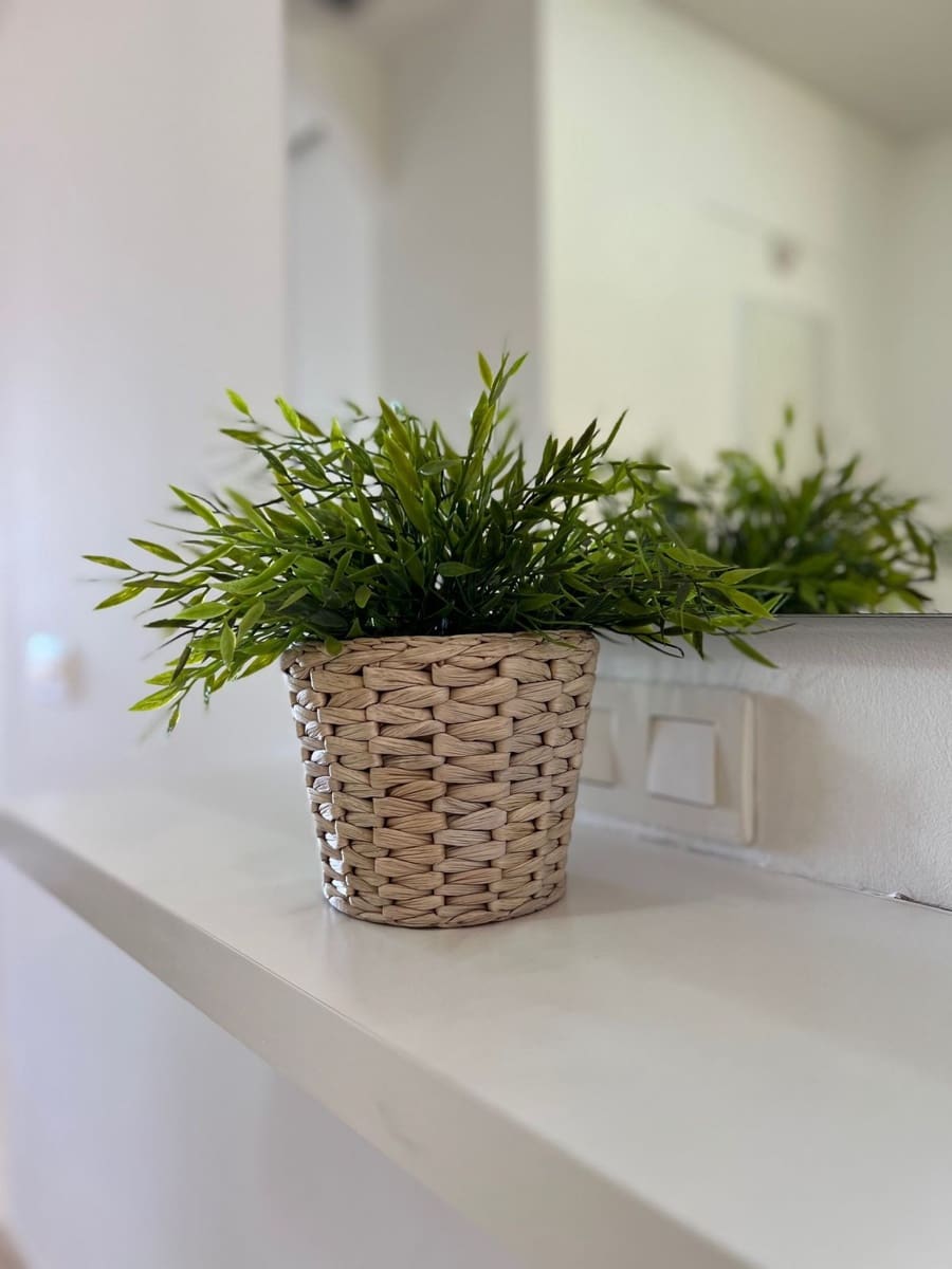 2 slaapkamer Appartement voor vakantieverhuur in Manilva met zwembad garage - € 600 (Ref: 9343514)