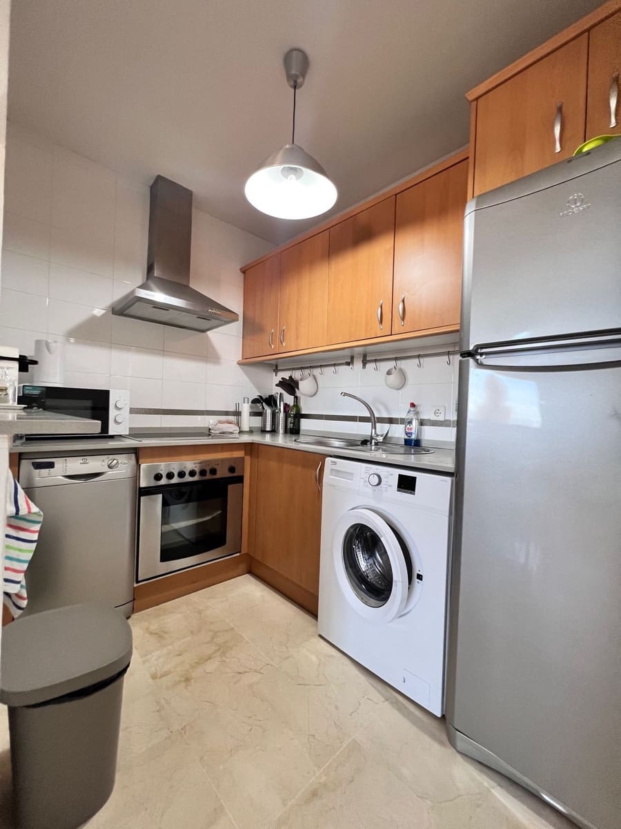 Appartement de 2 chambres de location de vacances à Manilva avec piscine garage - 600 € (Ref: 9343514)