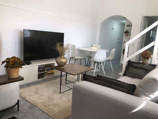 2 quarto Penthouse para venda em Estepona com piscina - 249 000 € (Ref: 9374601)