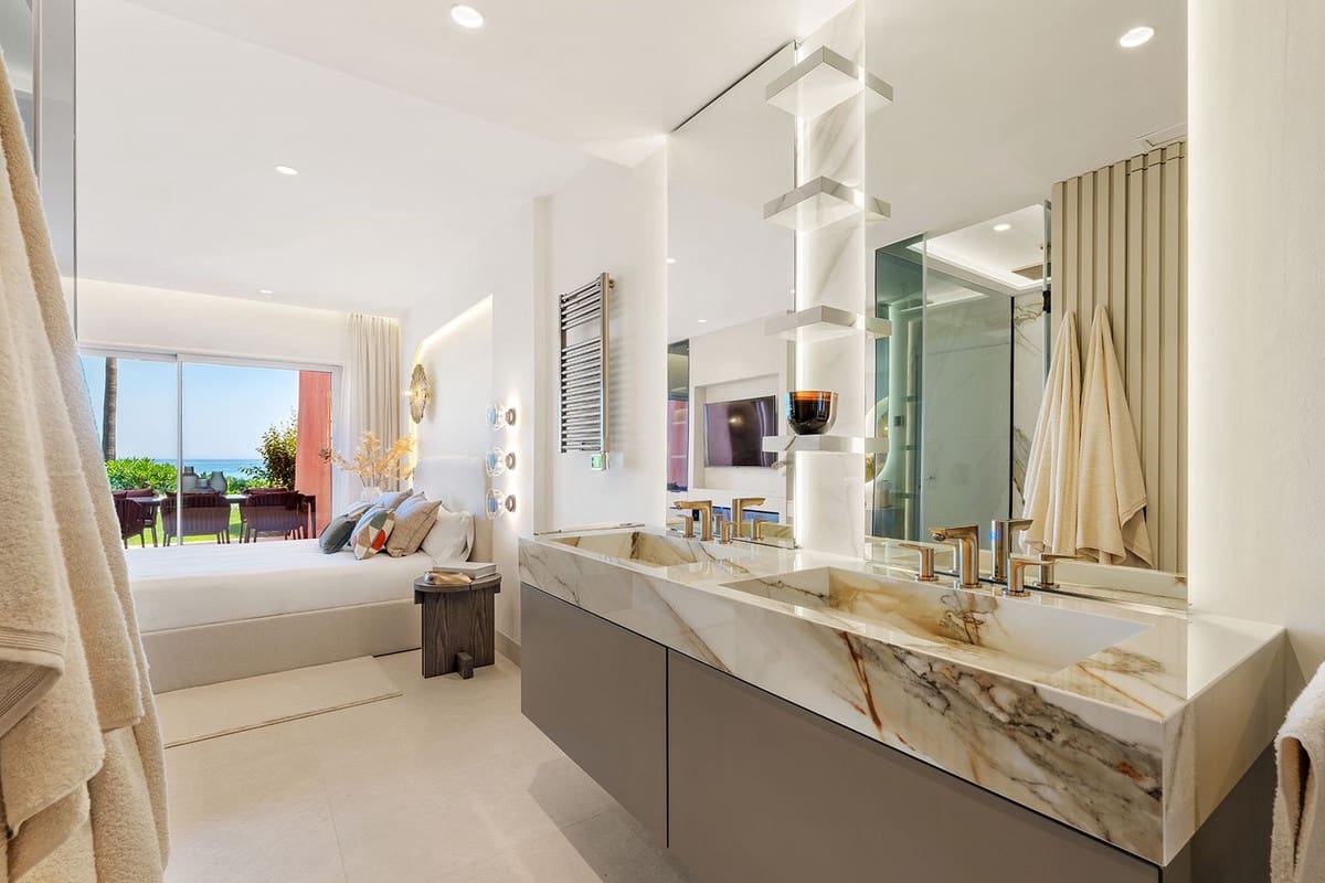 3 Zimmer Apartment zu verkaufen in Estepona mit Pool Garage - 2.350.000 € (Ref: 9374602)