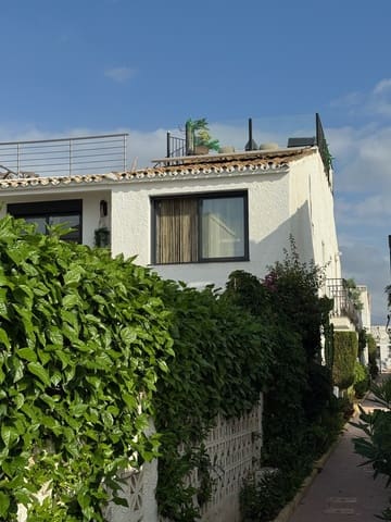 3 sypialnia Dom na sprzedaż w New Golden Mile, Estepona - 849 000 € (Ref: 9393371)