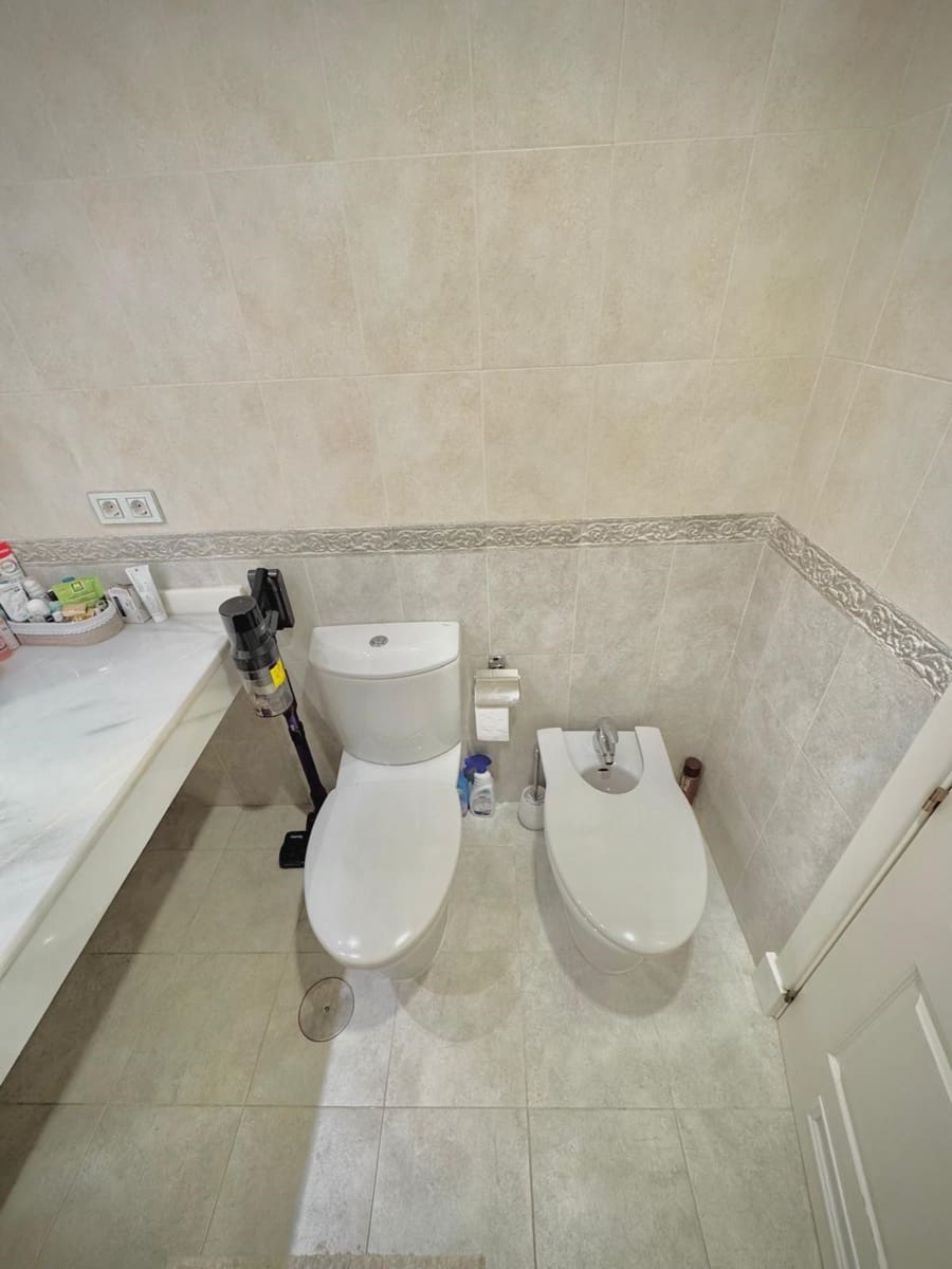 Apartamento de 2 habitaciones en Estepona en venta con piscina garaje - 410.000 € (Ref: 9420627)