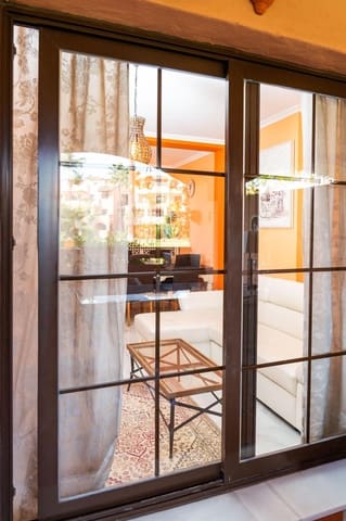 Apartamento de 2 habitaciones en Estepona en venta con piscina garaje - 410.000 € (Ref: 9420627)