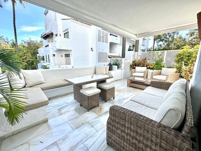 2 sypialnia Apartament do wynajęcia w Puerto Banus, Marbella z basenem garażem - 3 000 € (Ref: 9506361)