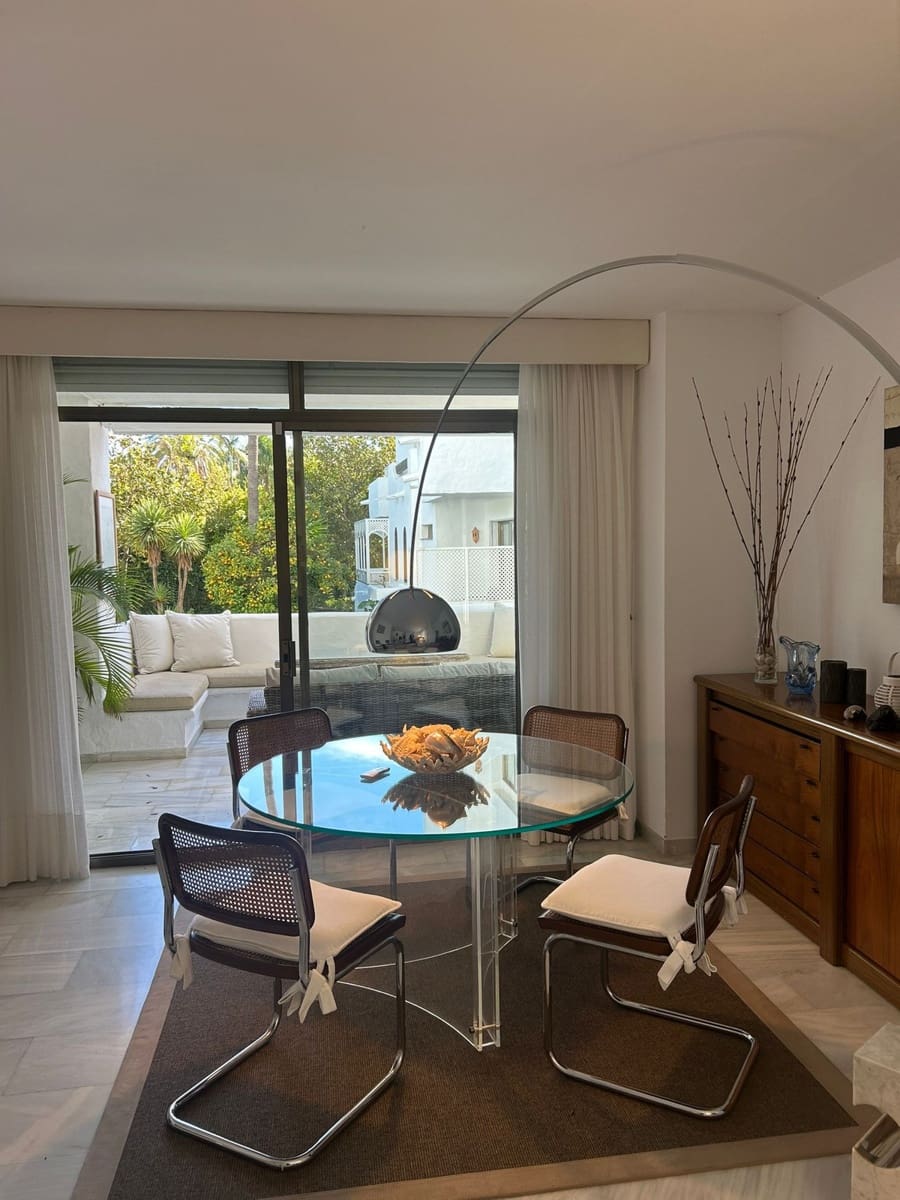 2 bedroom Apartment for rent in Puerto Banus with pool garage - € 3,000 (Ref: 9506361)