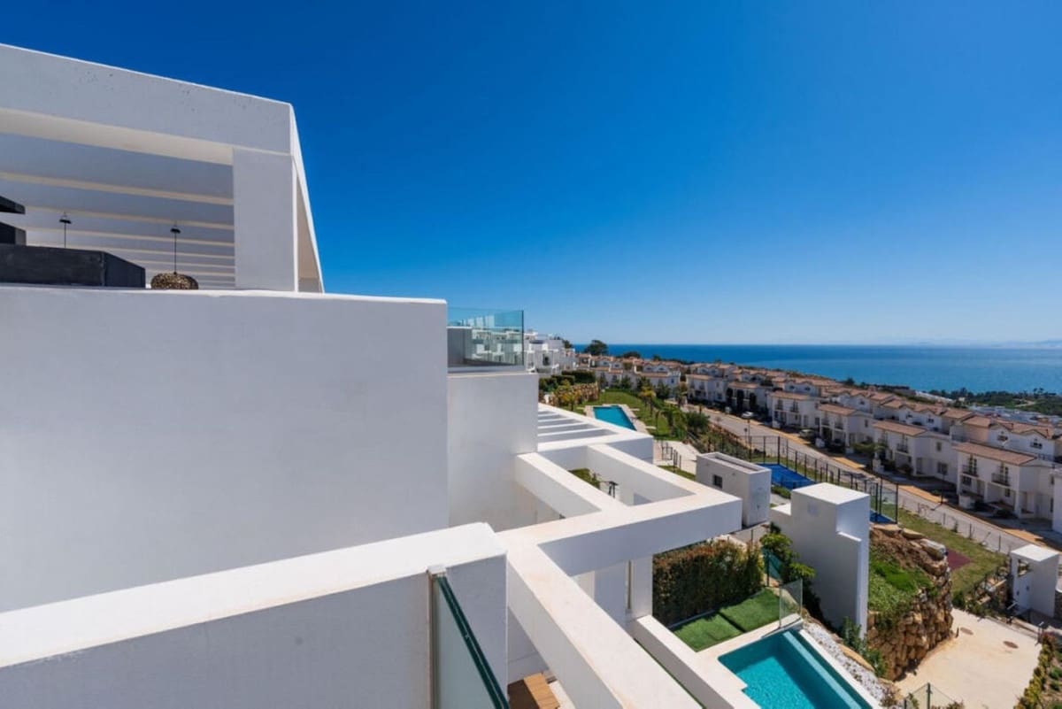 4 chambre Maison de Ville à vendre à Manilva avec piscine garage - 799 000 € (Ref: 9694126)