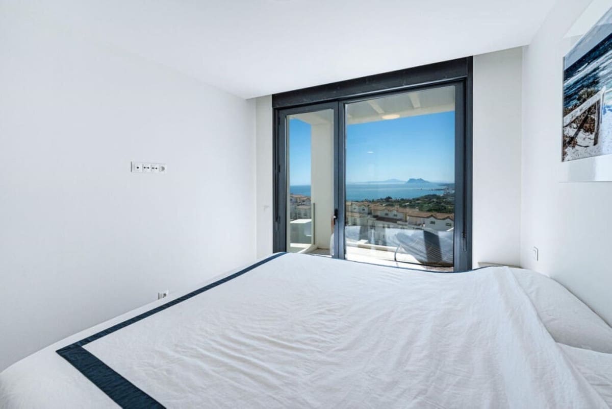 4 bedroom Townhouse for sale in Manilva with pool garage - € 799,000 (Ref: 9694126)