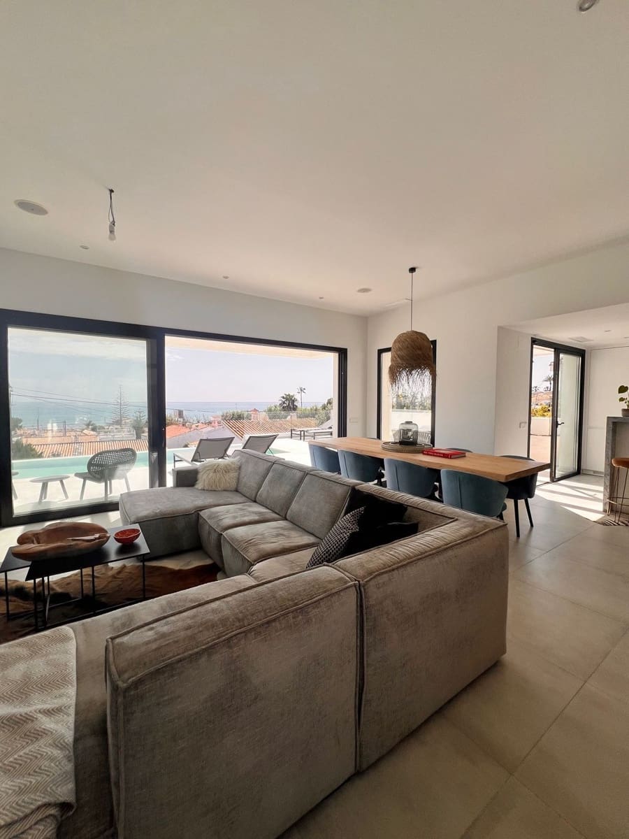 5 chambre Villa/Maison à vendre à La Cala de Mijas avec piscine garage - 1 450 000 € (Ref: 9694520)