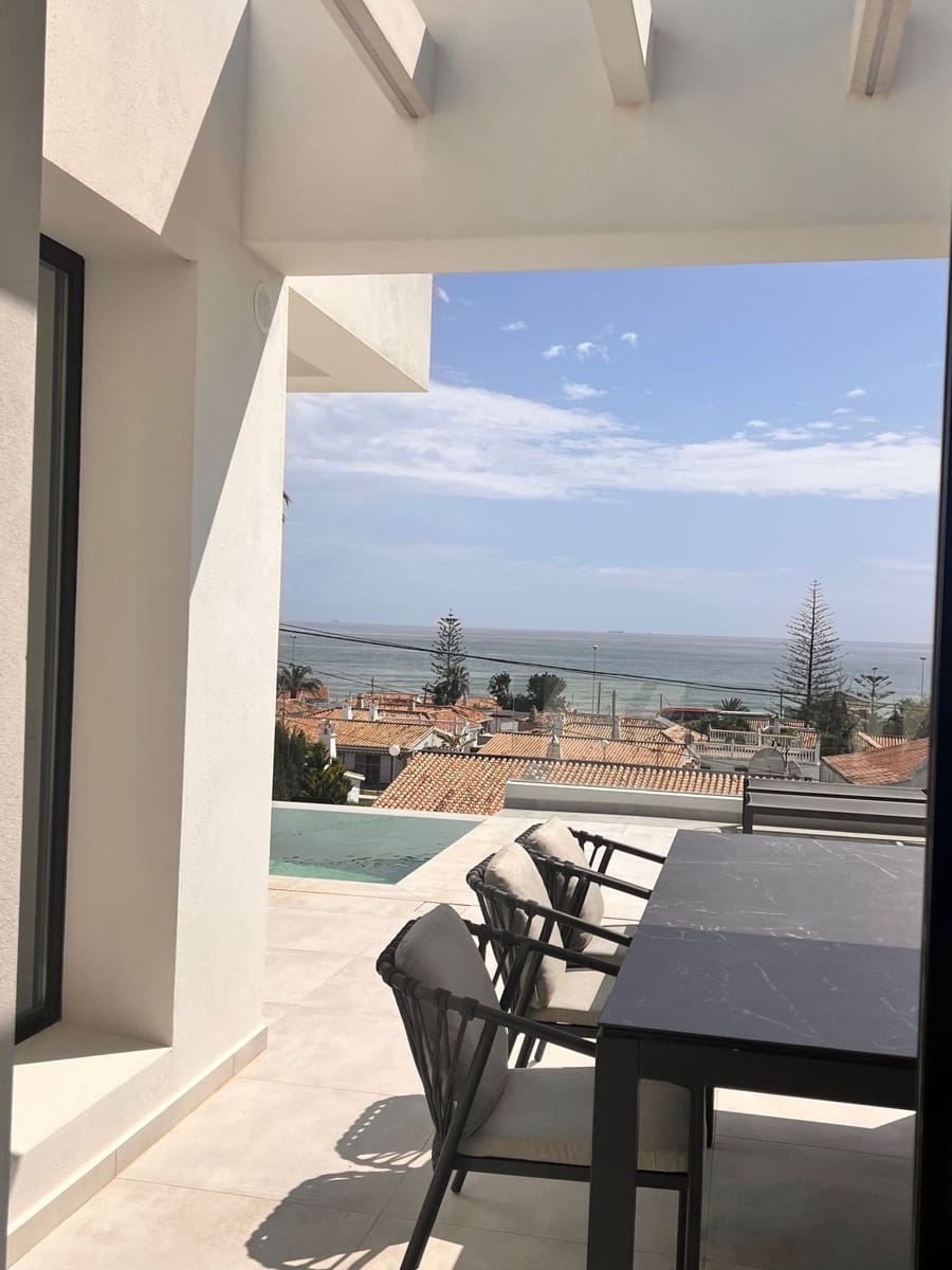 5 chambre Villa/Maison à vendre à La Cala de Mijas avec piscine garage - 1 450 000 € (Ref: 9694520)