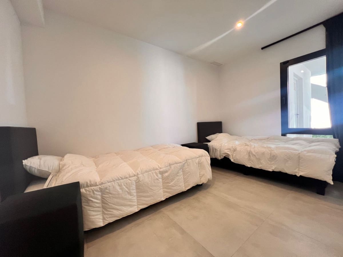 5 chambre Villa/Maison à vendre à La Cala de Mijas avec piscine garage - 1 450 000 € (Ref: 9694520)