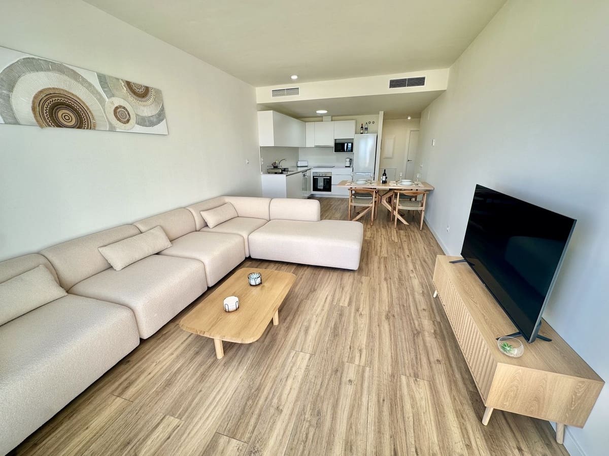 3 Zimmer Ferienapartment in Estepona mit Pool - 1.000 € (Ref: 9733439)