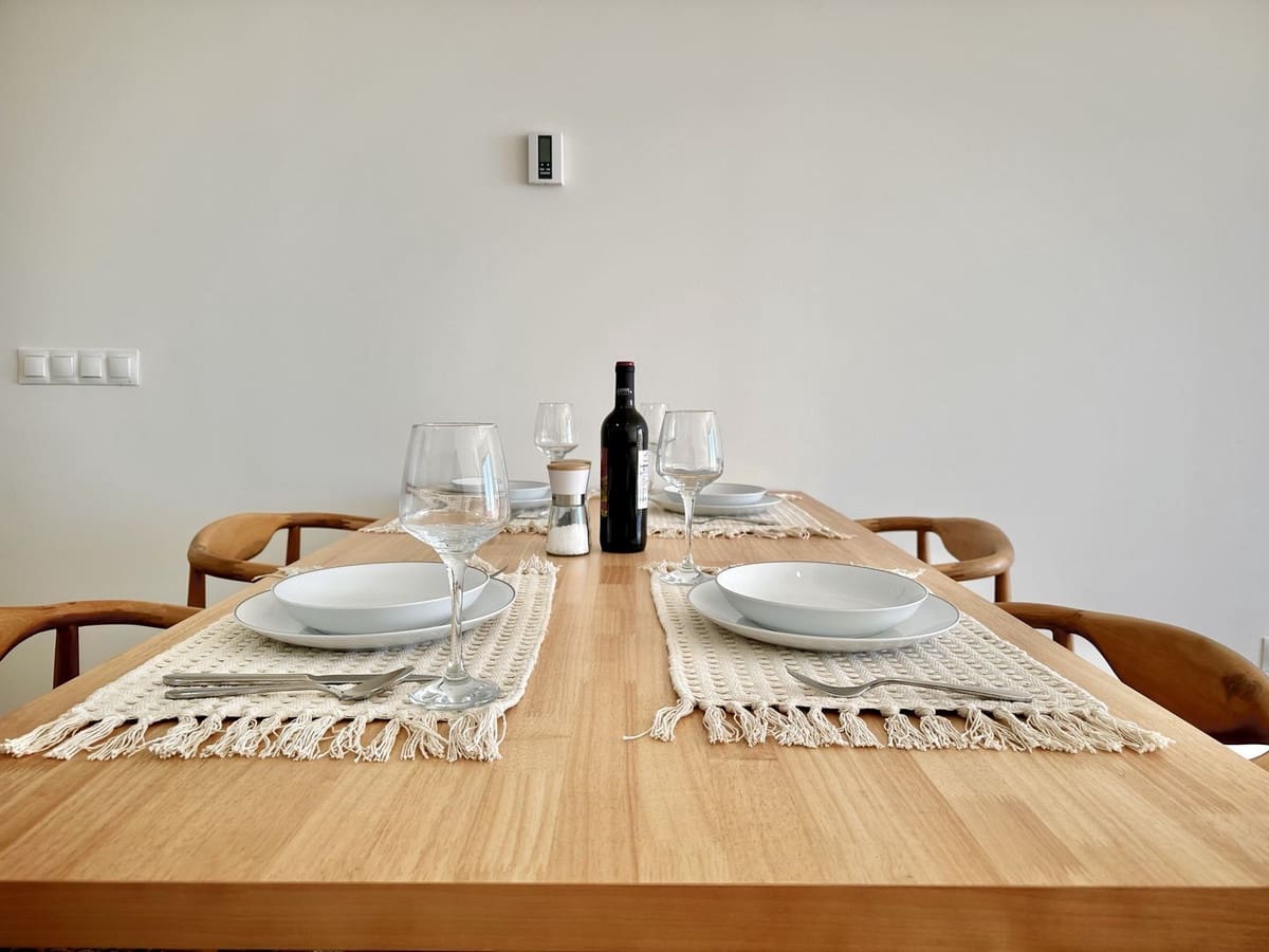 3 Zimmer Ferienapartment in Estepona mit Pool - 1.000 € (Ref: 9733439)