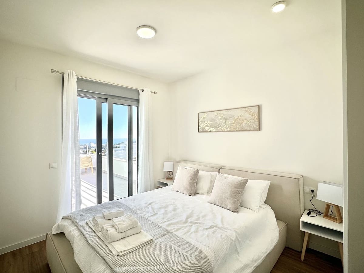 3 Zimmer Ferienapartment in Estepona mit Pool - 1.000 € (Ref: 9733439)