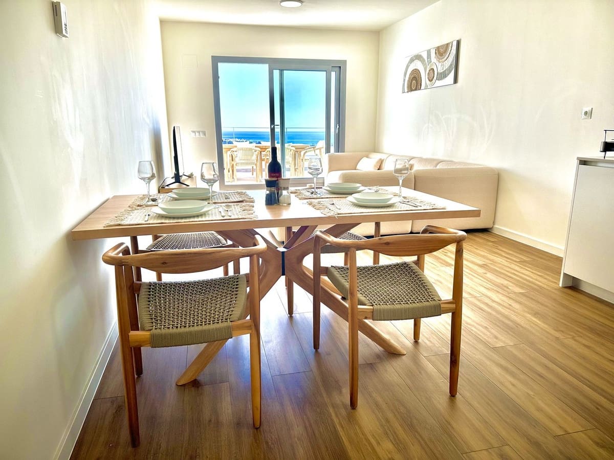 3 Zimmer Ferienapartment in Estepona mit Pool - 1.000 € (Ref: 9733439)