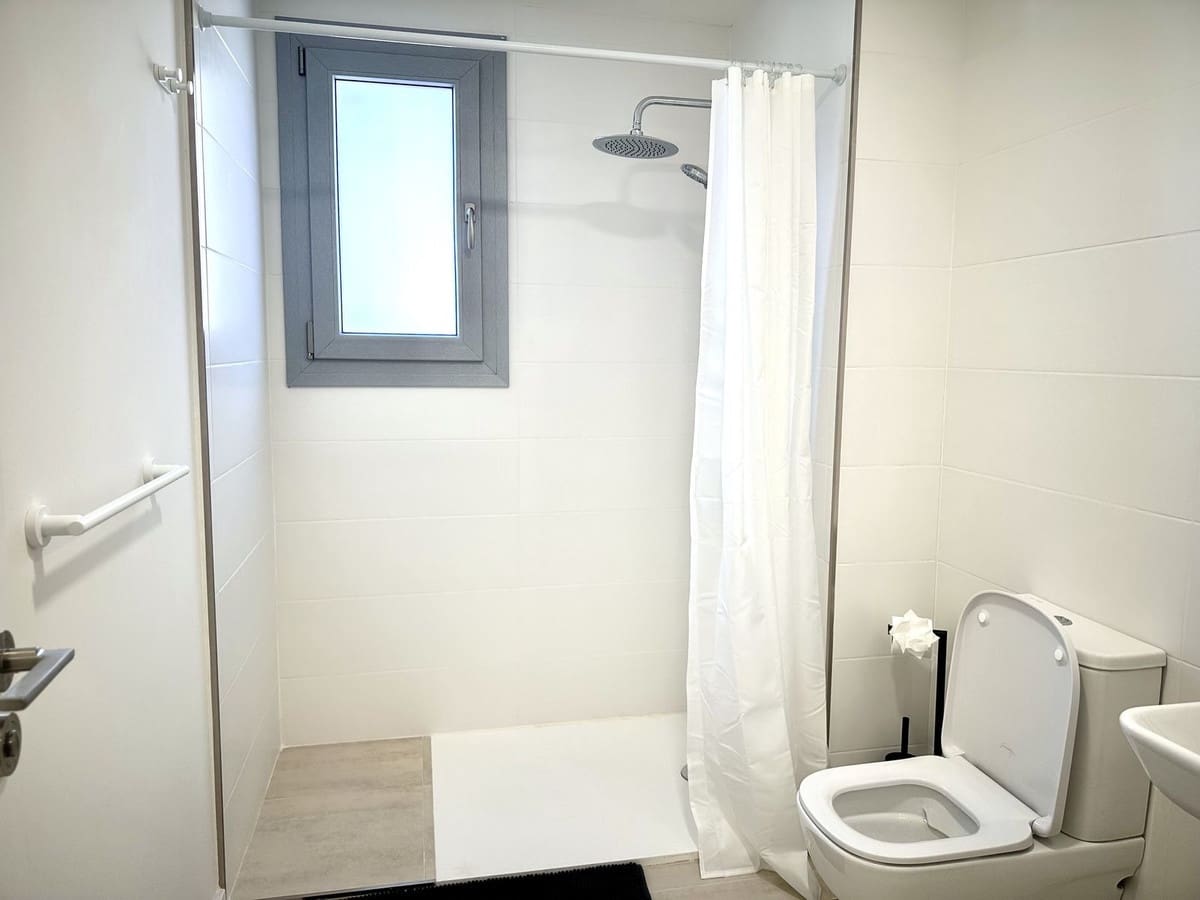 3 Zimmer Ferienapartment in Estepona mit Pool - 1.000 € (Ref: 9733439)