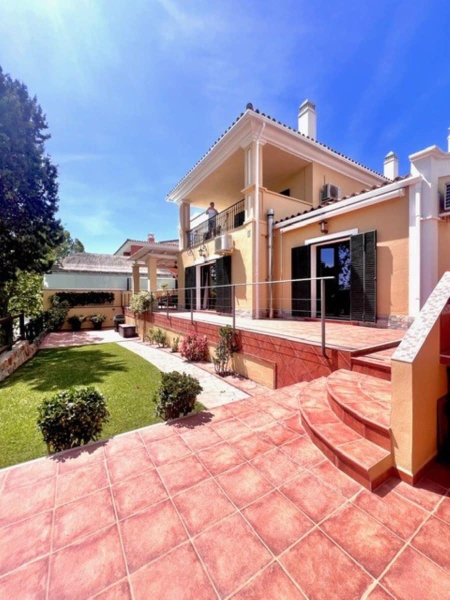 5 sypialnia Willa na sprzedaż w Guadalmina z basenem garażem - 1 580 000 € (Ref: 9769891)