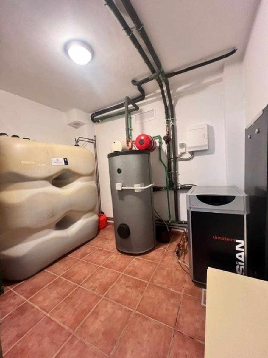 5 sypialnia Willa na sprzedaż w Guadalmina z basenem garażem - 1 580 000 € (Ref: 9769891)