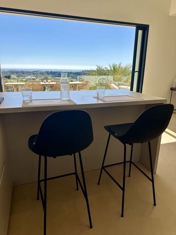 5 Zimmer Ferienvilla in Estepona mit Pool - 4.500 € (Ref: 9777286)