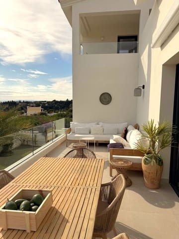 5 Zimmer Ferienvilla in Estepona mit Pool - 4.500 € (Ref: 9777286)