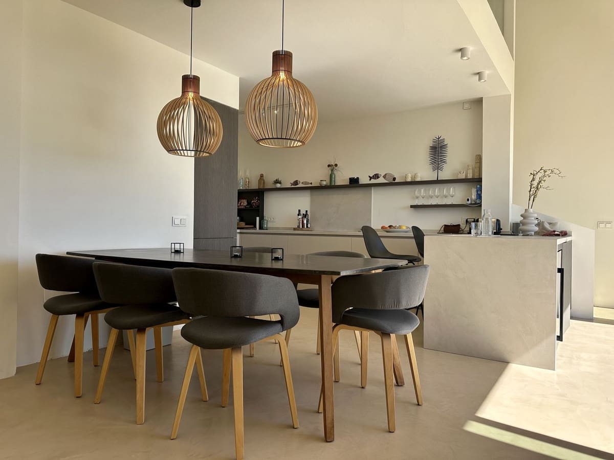 5 bedroom Villa for holiday rental in Estepona with pool - € 4,500 (Ref: 9777286)