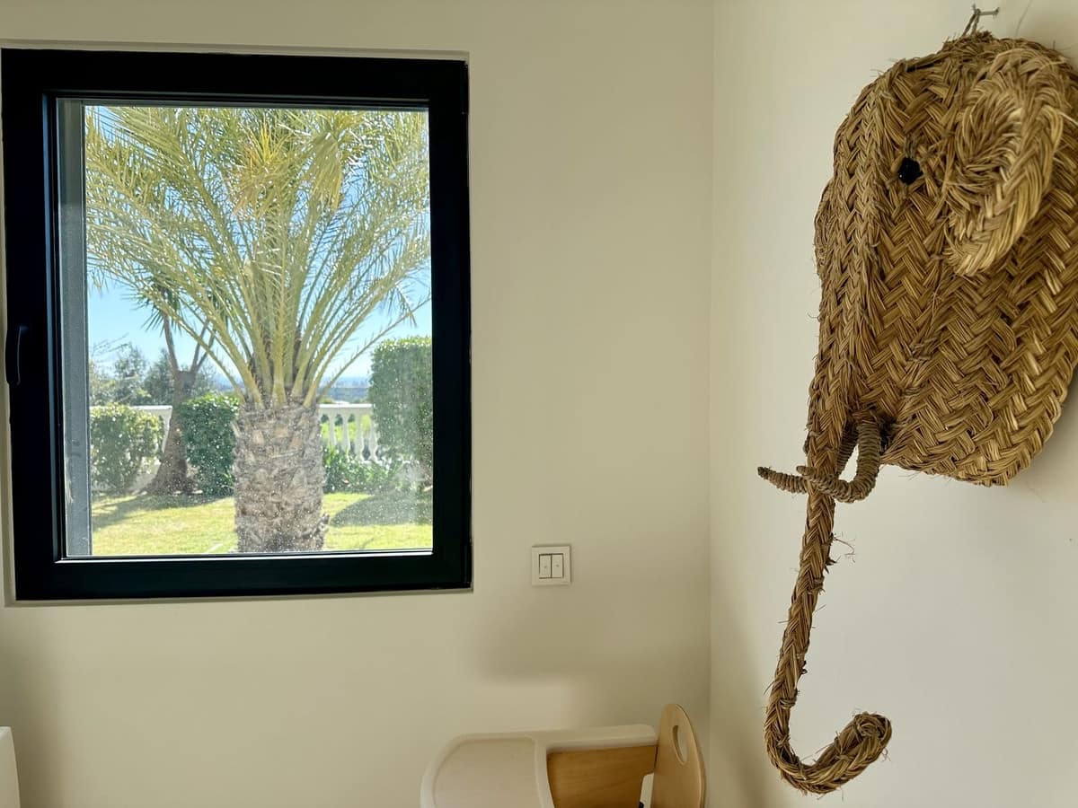 5 bedroom Villa for holiday rental in Estepona with pool - € 4,500 (Ref: 9777286)