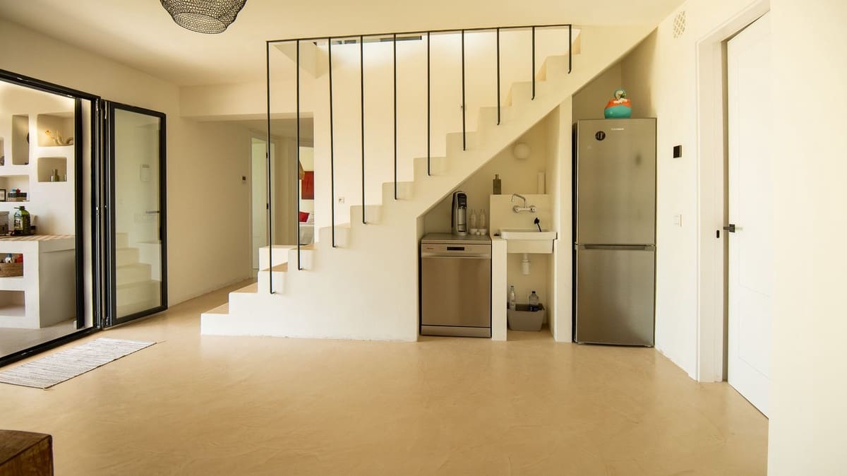5 bedroom Villa for holiday rental in Estepona with pool - € 4,004 (Ref: 9777286)