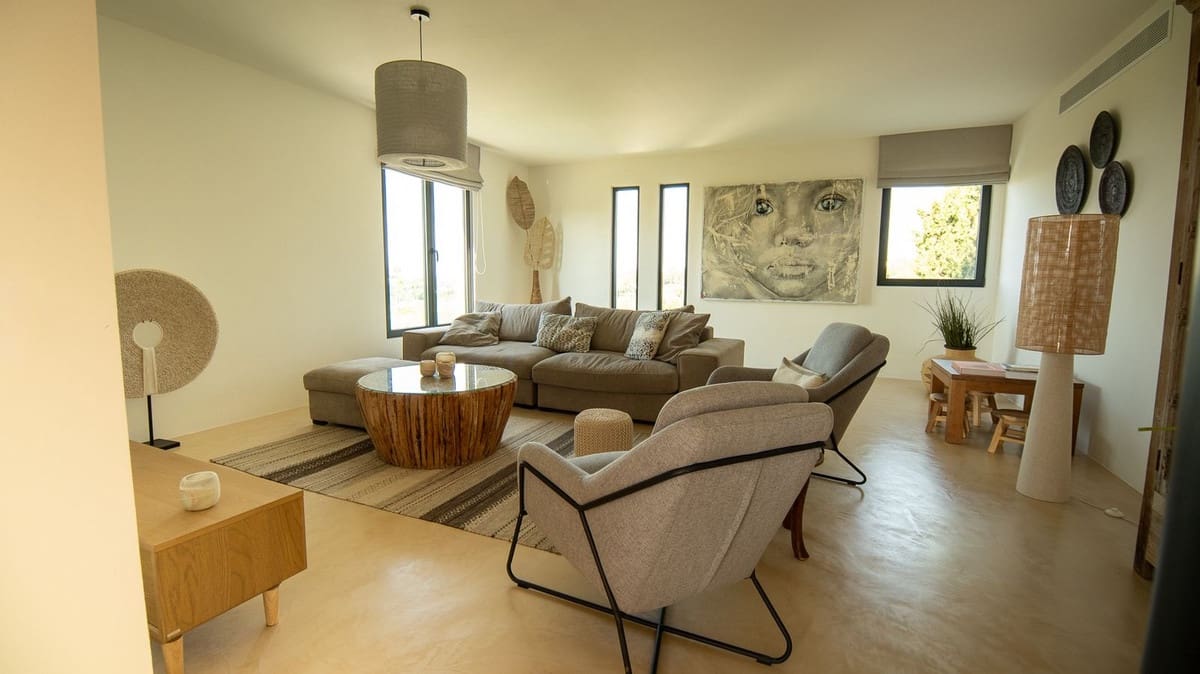 5 bedroom Villa for holiday rental in Estepona with pool - € 4,004 (Ref: 9777286)
