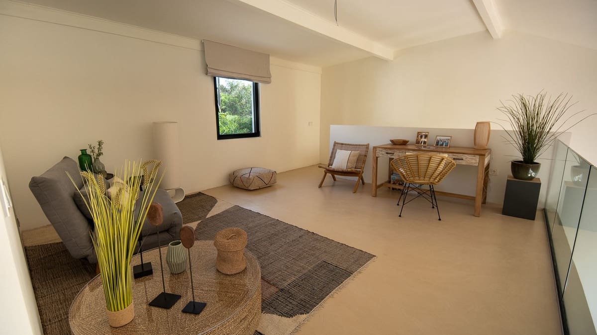 5 bedroom Villa for holiday rental in Estepona with pool - € 4,004 (Ref: 9777286)