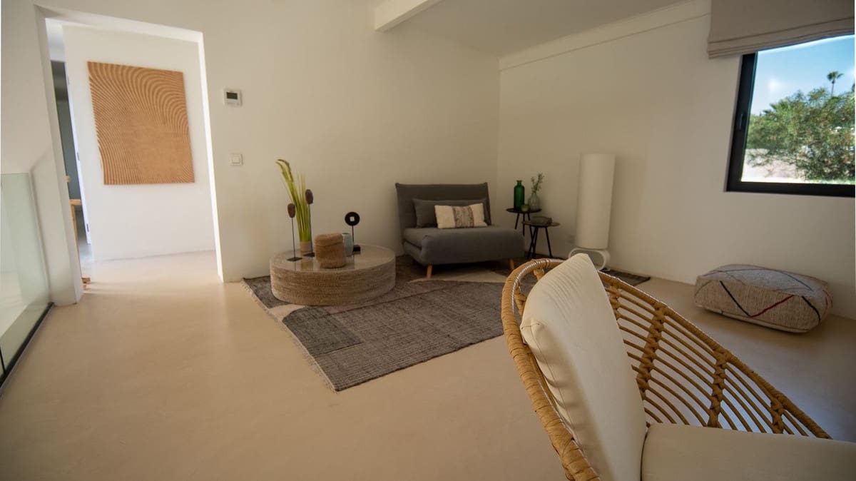 5 bedroom Villa for holiday rental in Estepona with pool - € 4,004 (Ref: 9777286)