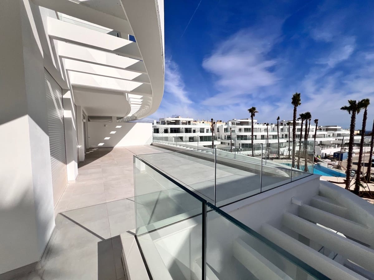 Apartamento de 3 habitaciones en La Cala de Mijas en venta con piscina garaje - 999.950 € (Ref: 9805299)