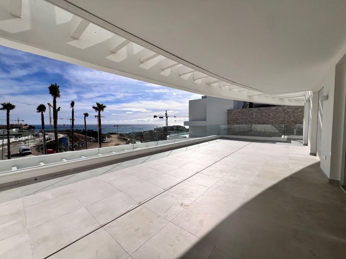 Apartamento de 3 habitaciones en La Cala de Mijas en venta con piscina garaje - 999.950 € (Ref: 9805299)